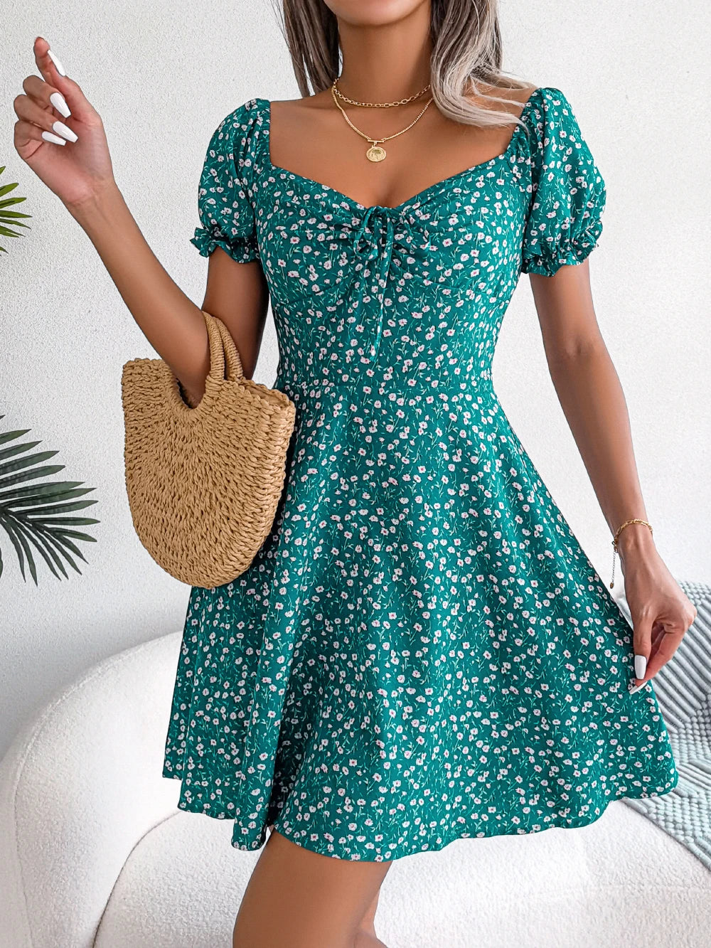 Teal, front view